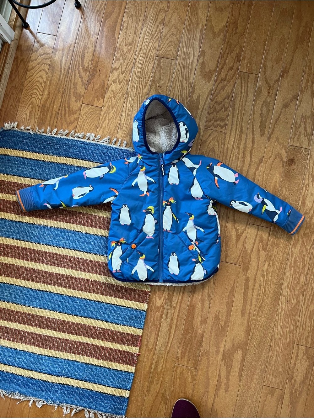 Mini Boden Penguin Print Hooded Puffer Jacket size 4-5
